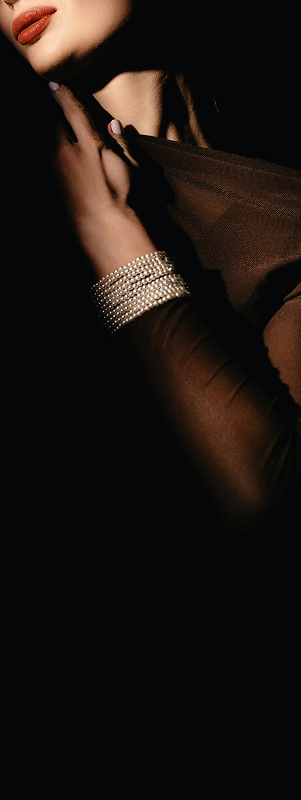 Close up of a women's arm in the shadow